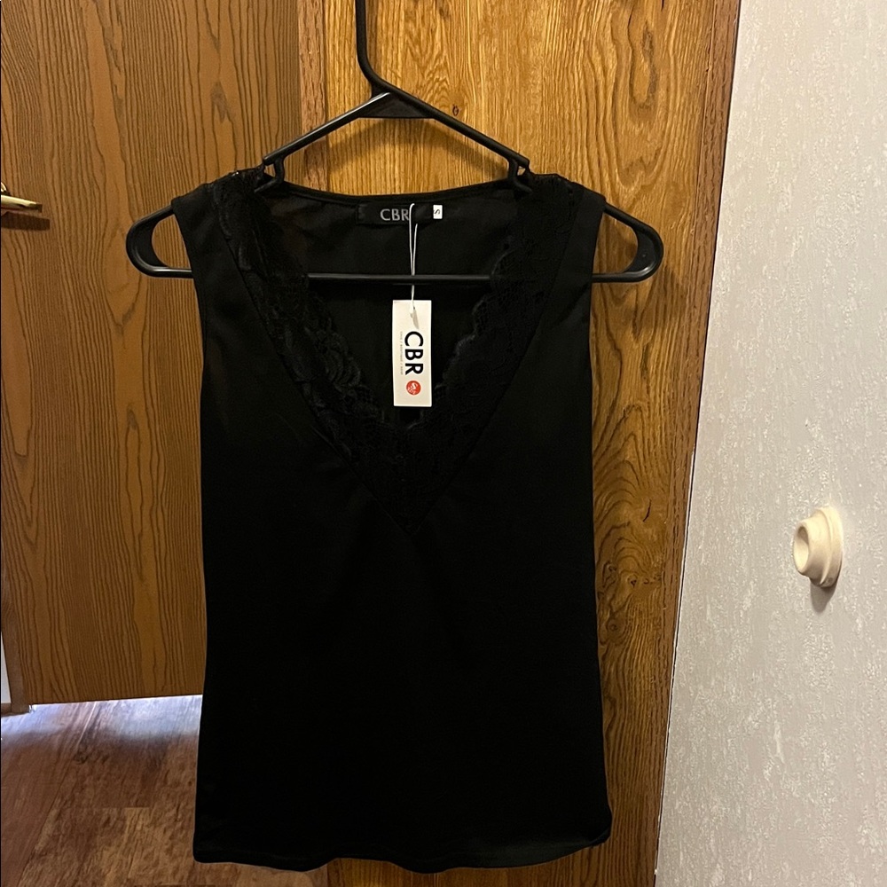 CBR Women's Elegant Black V-Neck Lace Tank Top